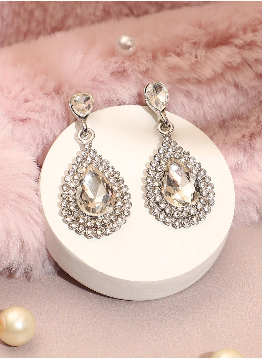 buy-sohi-party-earrings_hoq