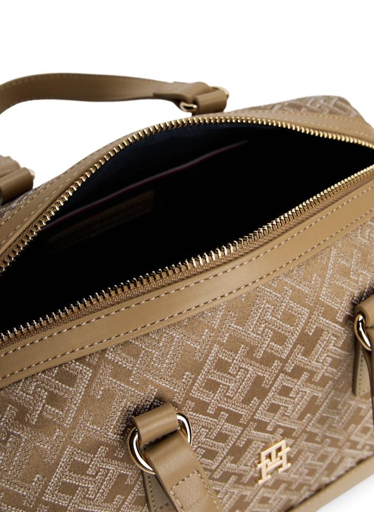 buy-tommy-hilfiger-logo-jacquard-duffle-bag_1nf