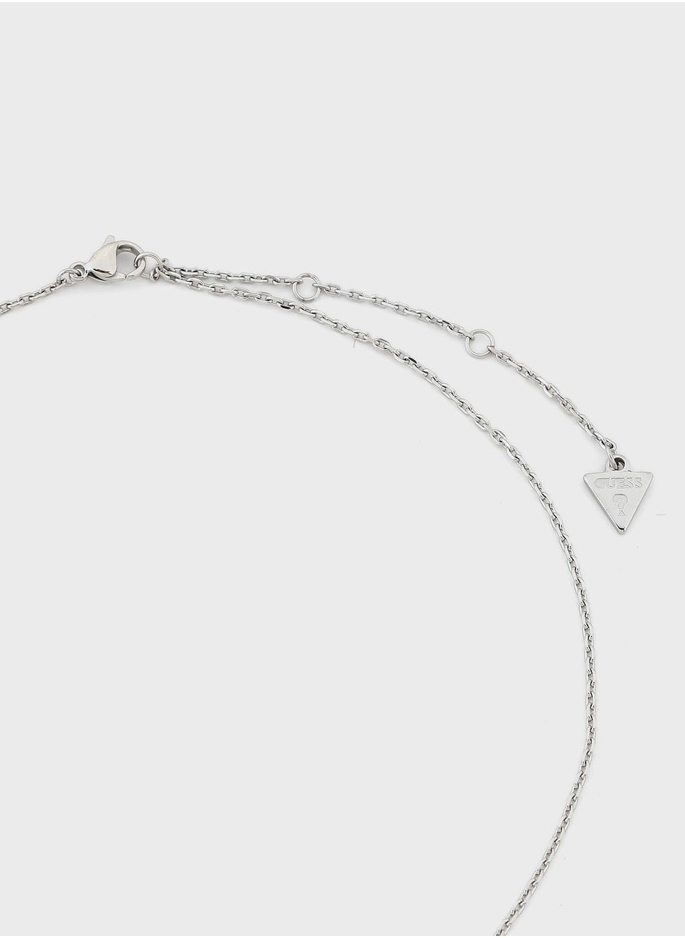buy-guess-logo-round-necklace_alh