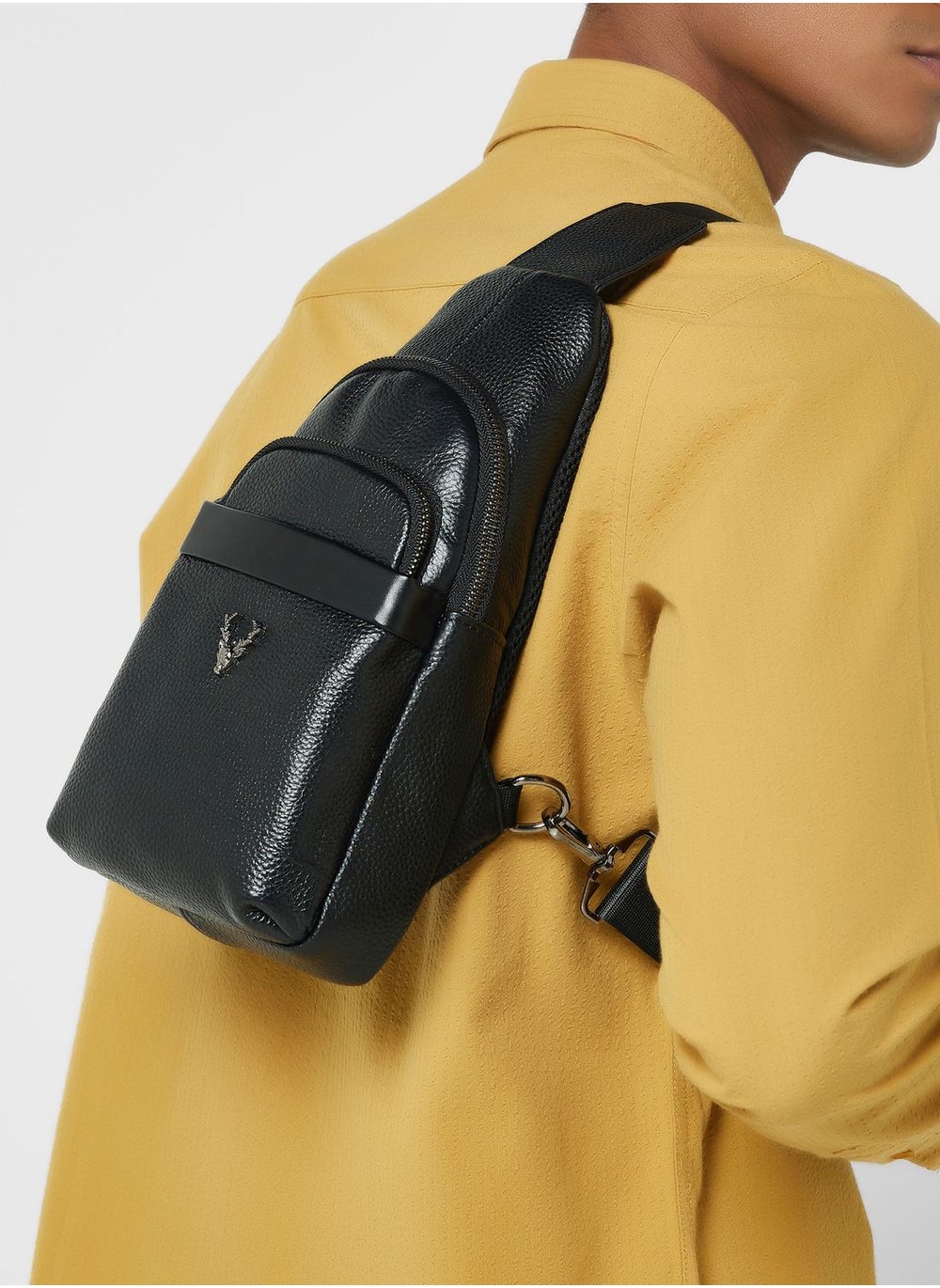 buy-robert-wood-one-shoulder-cross-body-bag_ksq