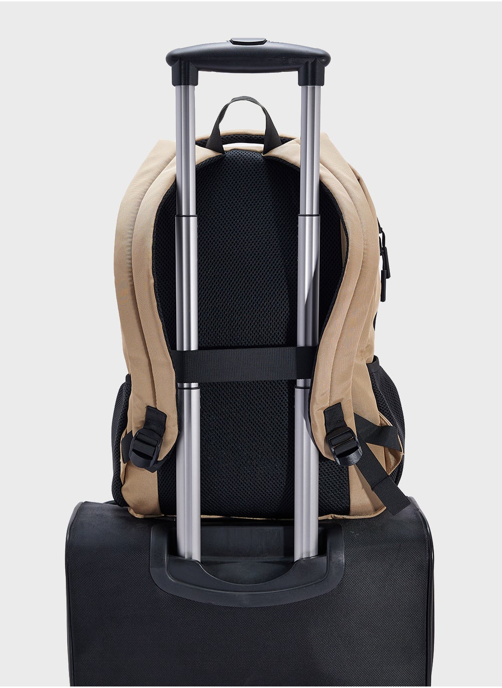 buy-seventy-five-padded-ventilation-back-support-casual-backpack_w8e