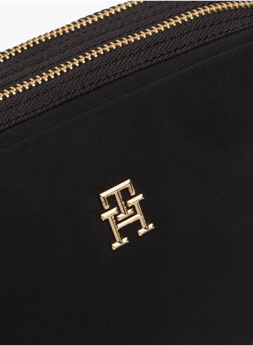 buy-tommy-hilfiger-poppy-crossover-bag_wvu