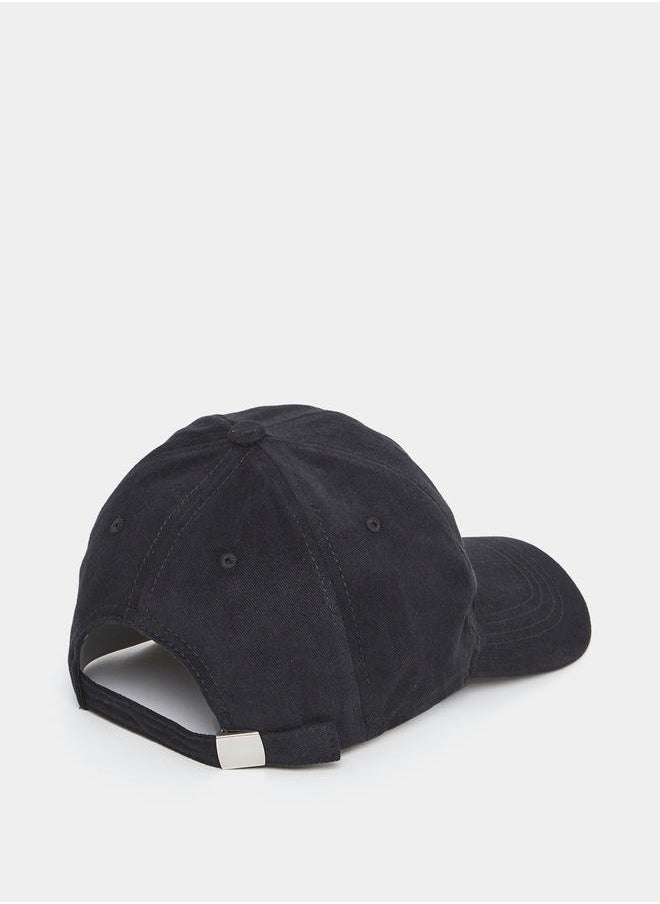 buy-styli-me-embroidered-baseball-cap_toz