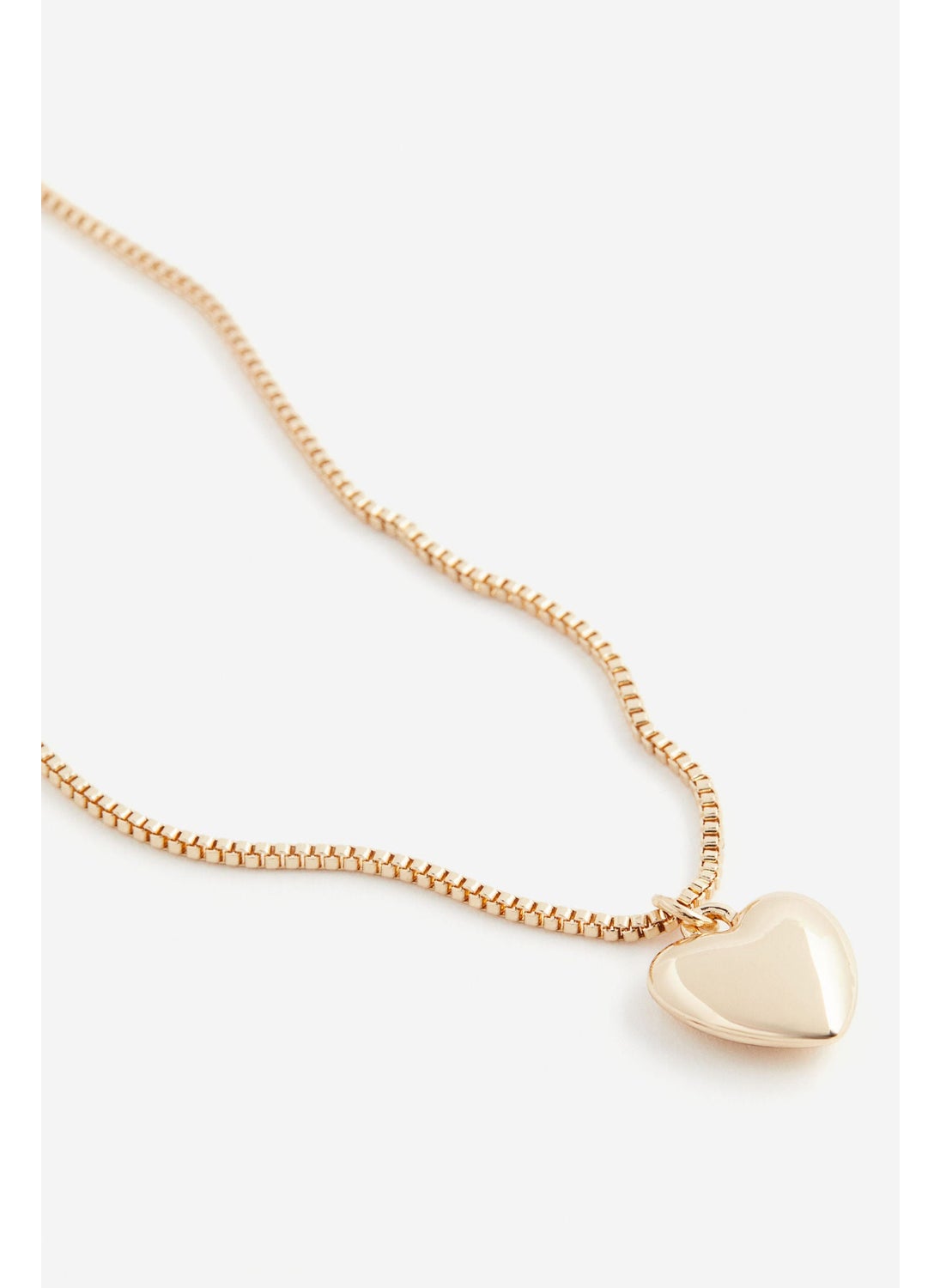buy-h-m-heart-pendant-necklace_i5s