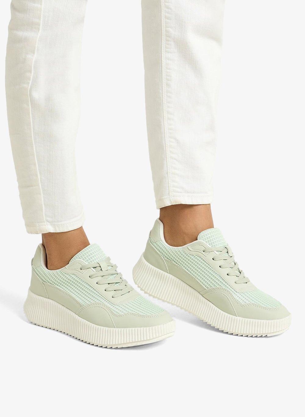 buy-ginger-mesh-detail-casual-sneakers_5wf