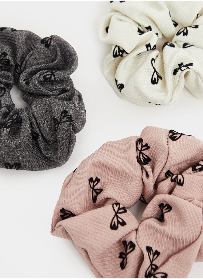 buy-styli-set-of-3-bow-print-scrunchies_fee