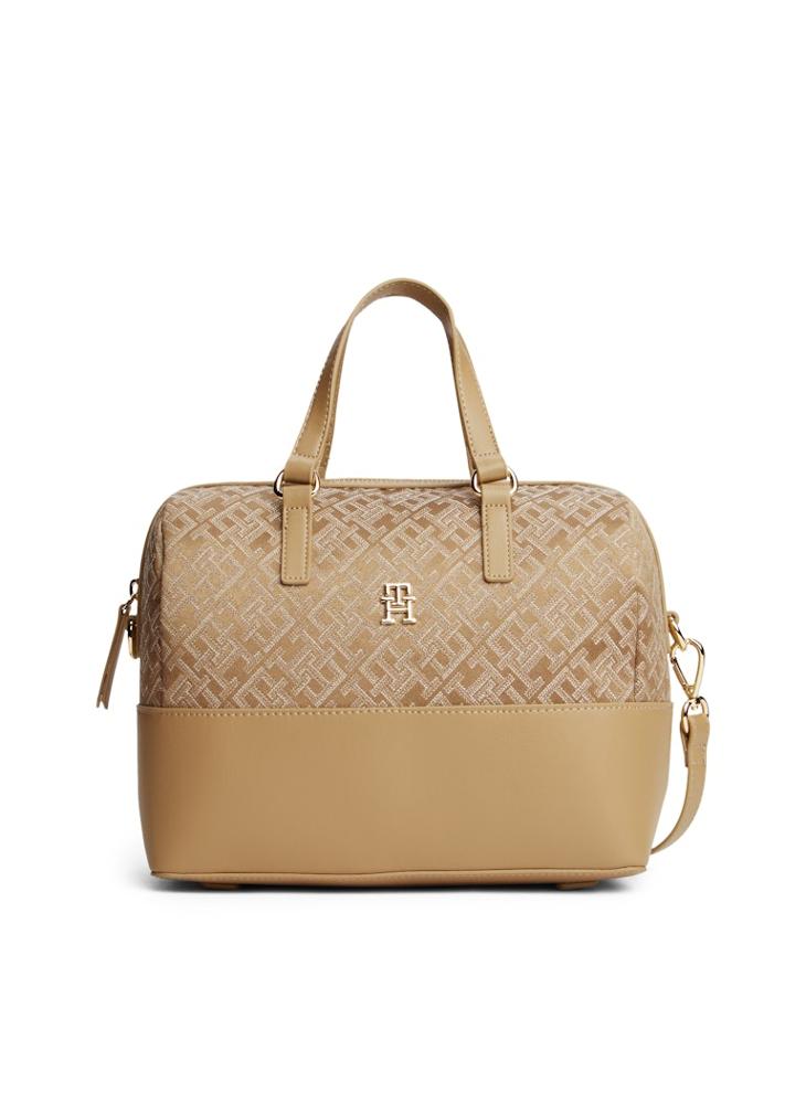 buy-tommy-hilfiger-logo-jacquard-duffle-bag_sbp