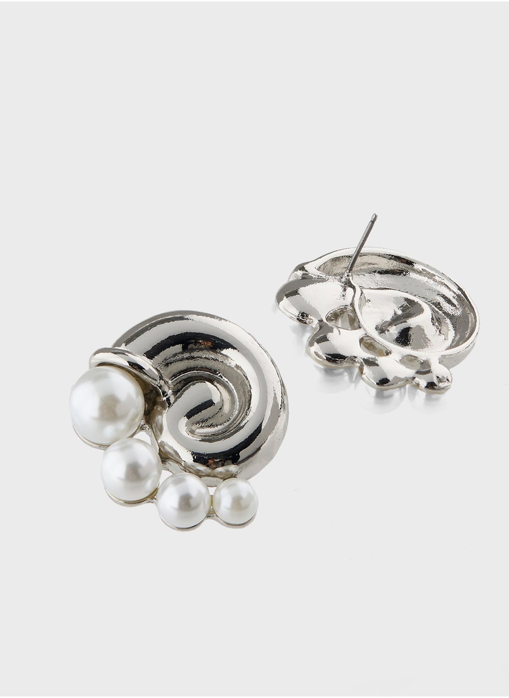 buy-ella-pearl-spiral-stud-earrings_ep7