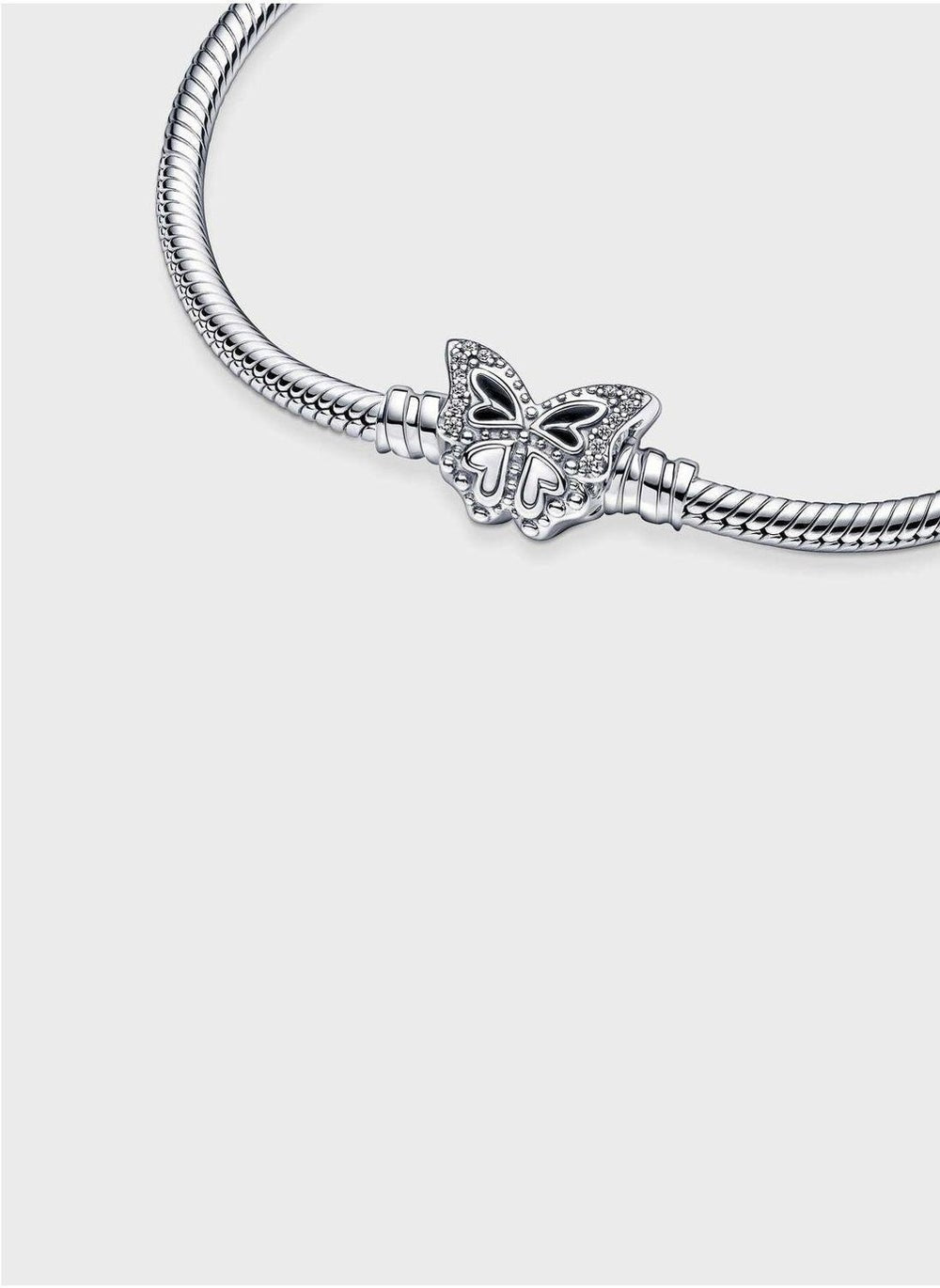 buy-pandora-pandora-moments-butterfly-snake-chain-bracelet_xpe