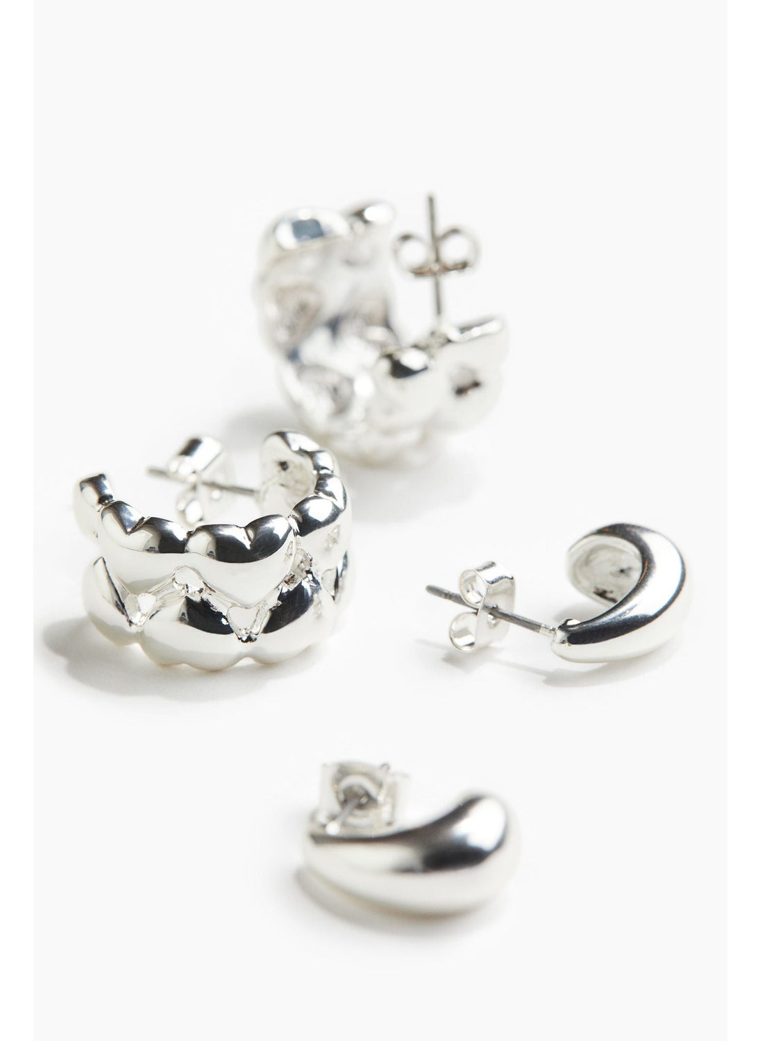 buy-h-m-2-pairs-hoop-earrings_1ww