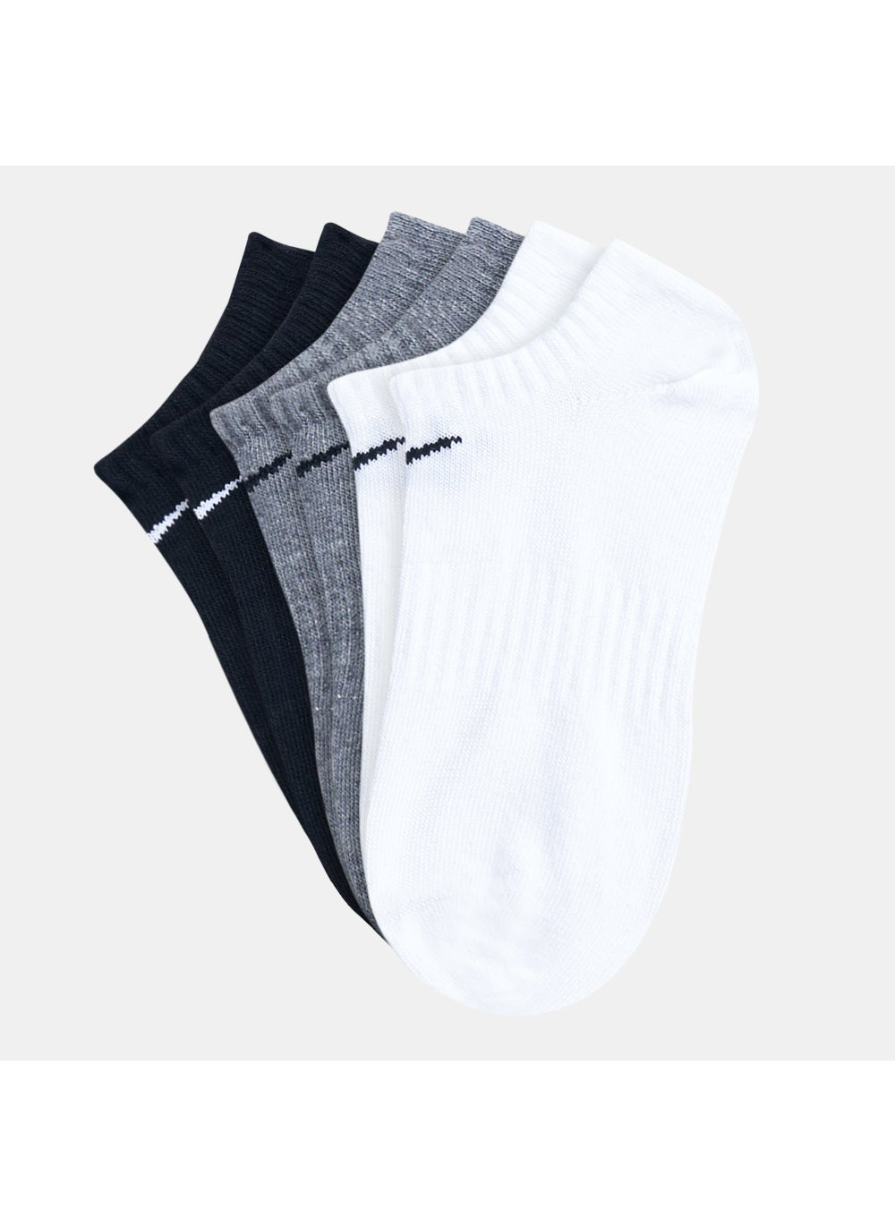 buy-nike-everyday-lightweight-training-no-show-socks-3-pairs_fkb