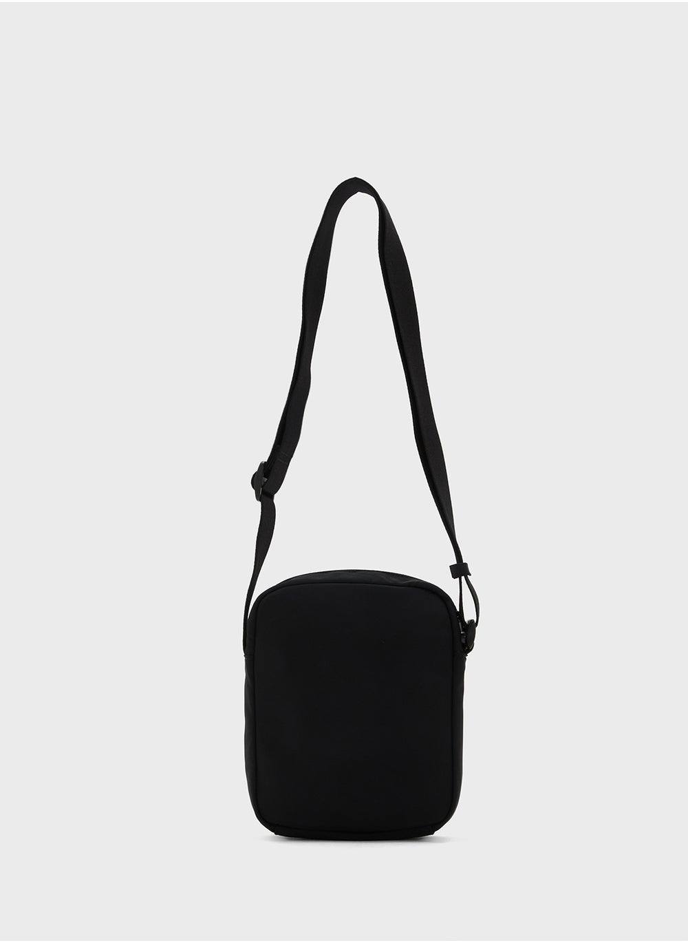 buy-calvin-klein-jeans-graphic-reporter-bag_mnw