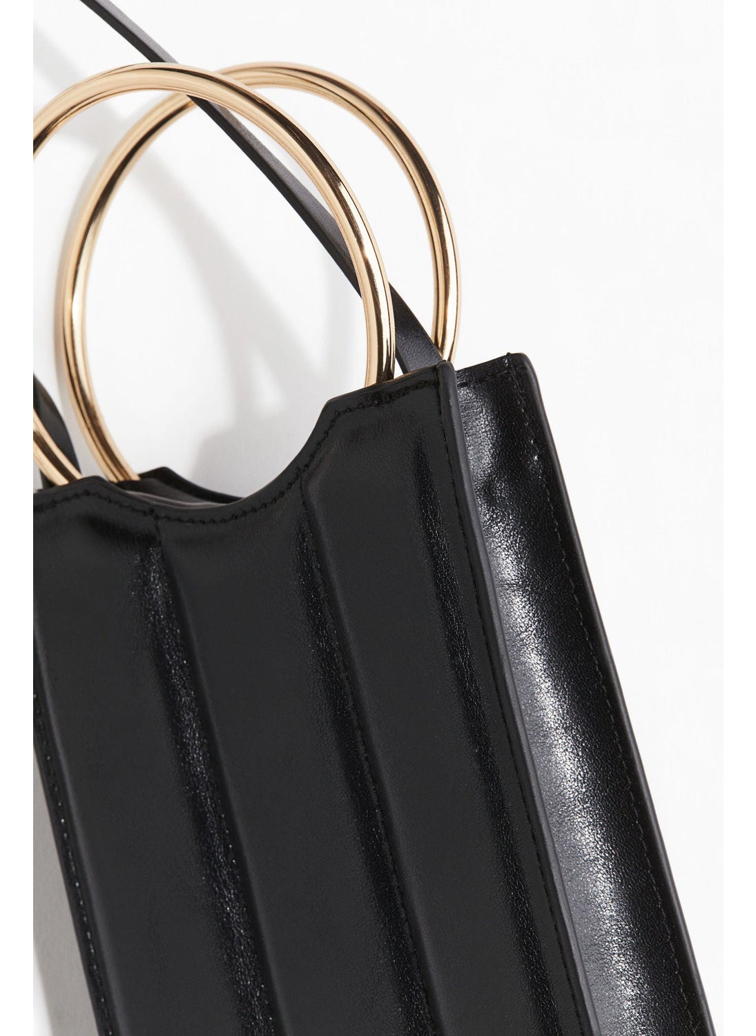 buy-h-m-quilted-phone-bag_2xo
