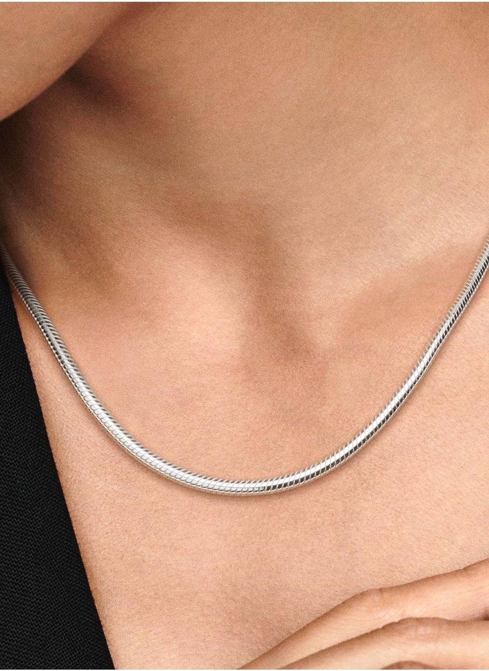 buy-pandora-moments-snake-chain-necklace_ayi