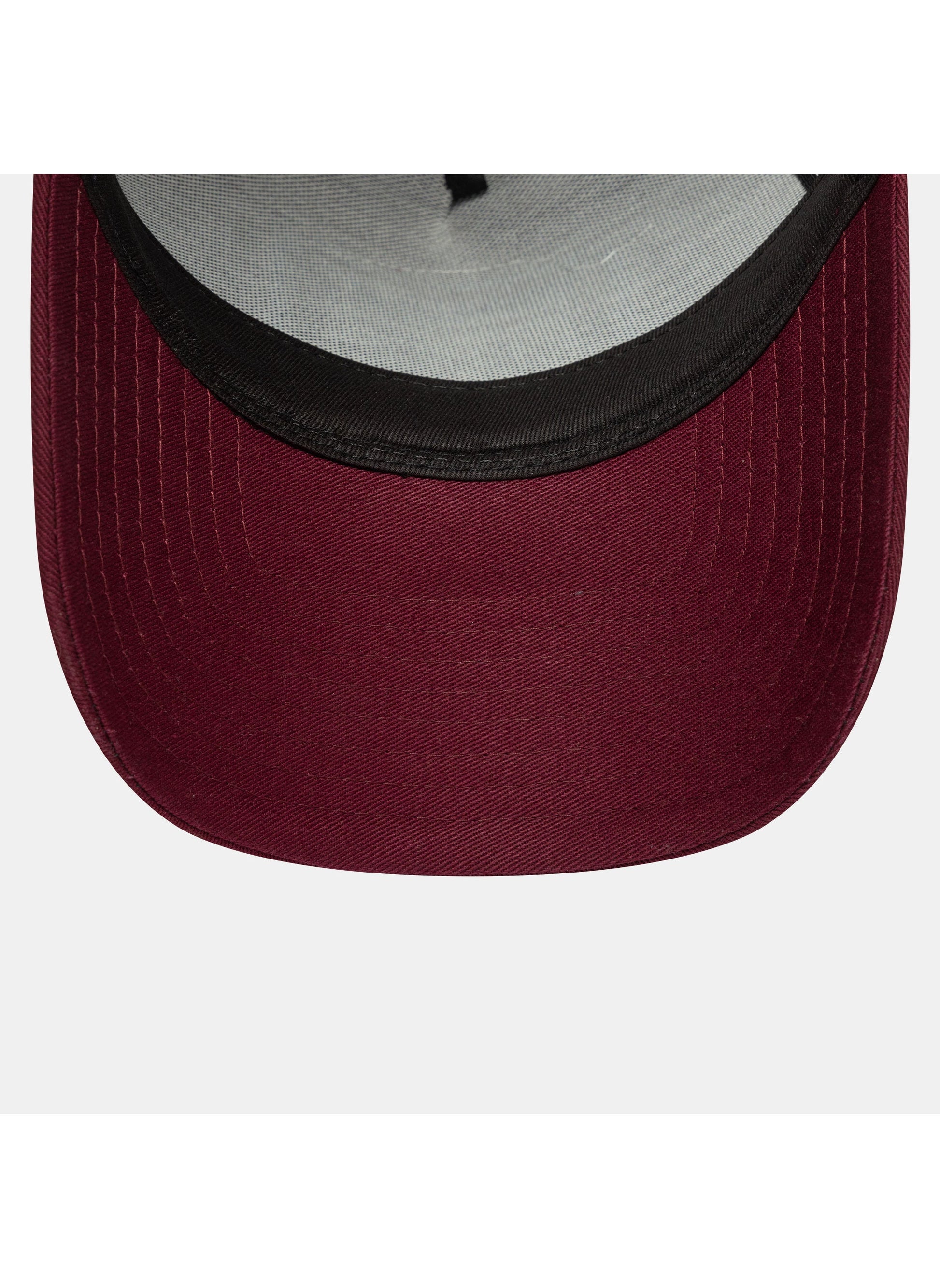 buy-new-era-men-s-patch-trucker-cap_8v8