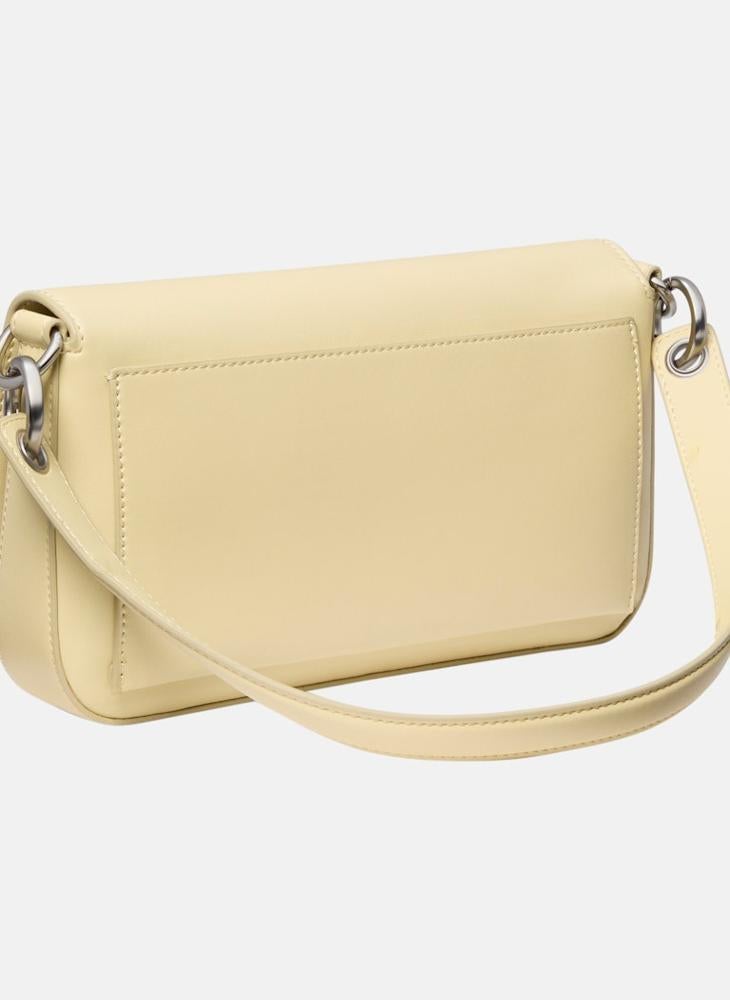 buy-calvin-klein-jeans-logo-detailed-shoulder-bag_9jx