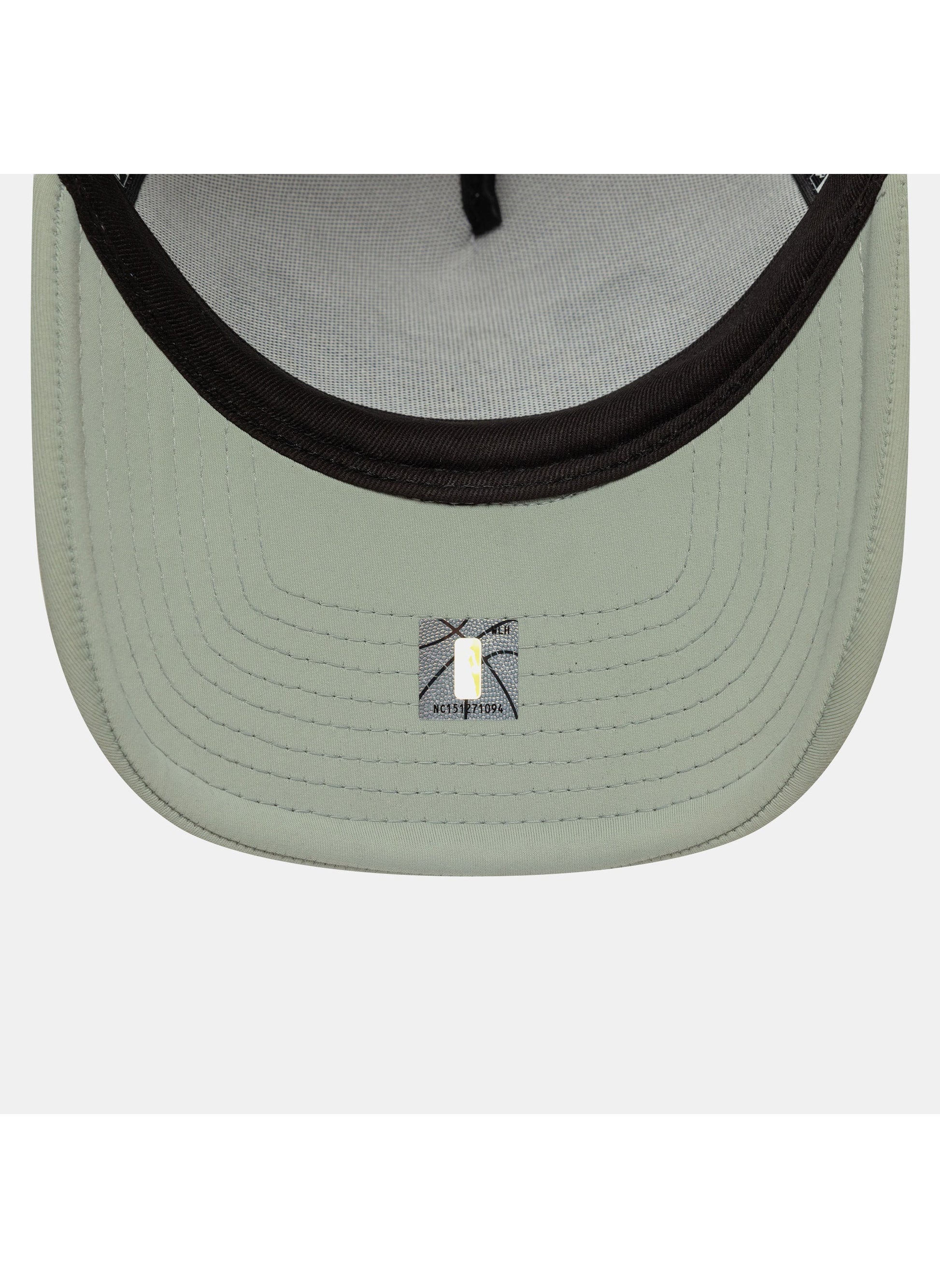 buy-new-era-men-s-nba-los-angeles-lakers-trucker-cap_hsz