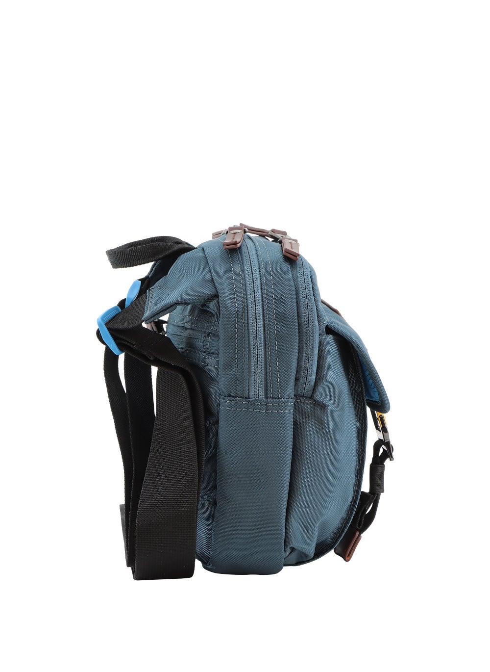 buy-discovery-discovery-icon-shoulder-bag-3l-ocher-compact-durable-water-resistant-light-weight-travel-casual-outdoor-crossbody-bag-for-men-and-women_htm