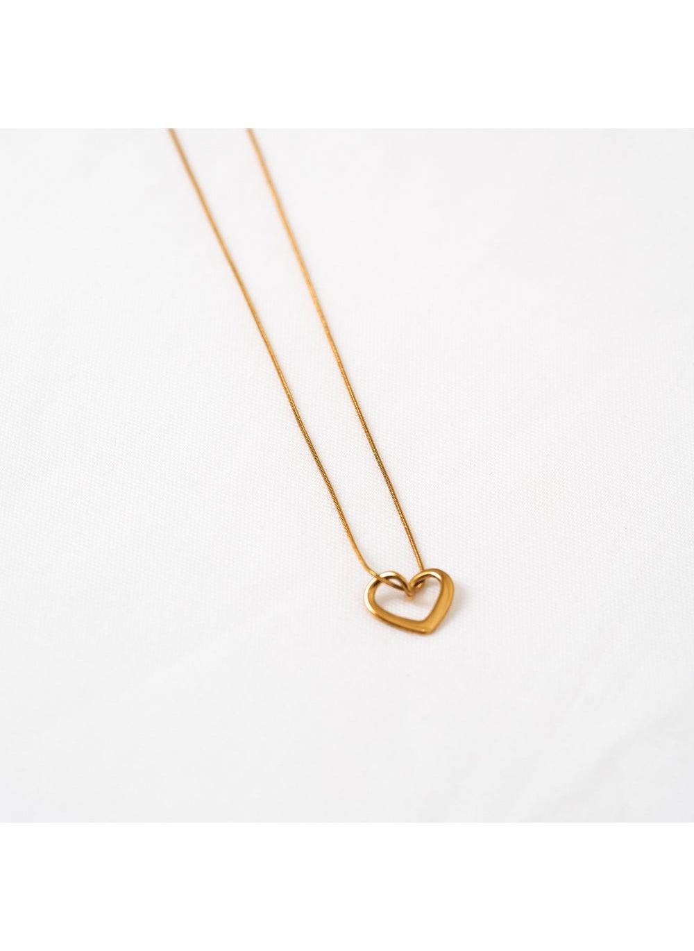 buy-noya-paloma-pendant-necklace_s42