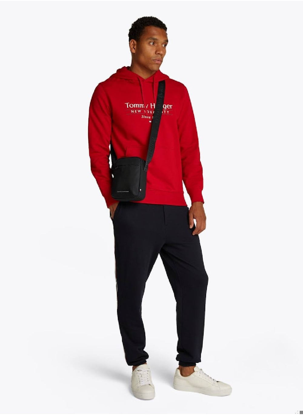 buy-tommy-hilfiger-repreve-mini-reporter-bag_aqc