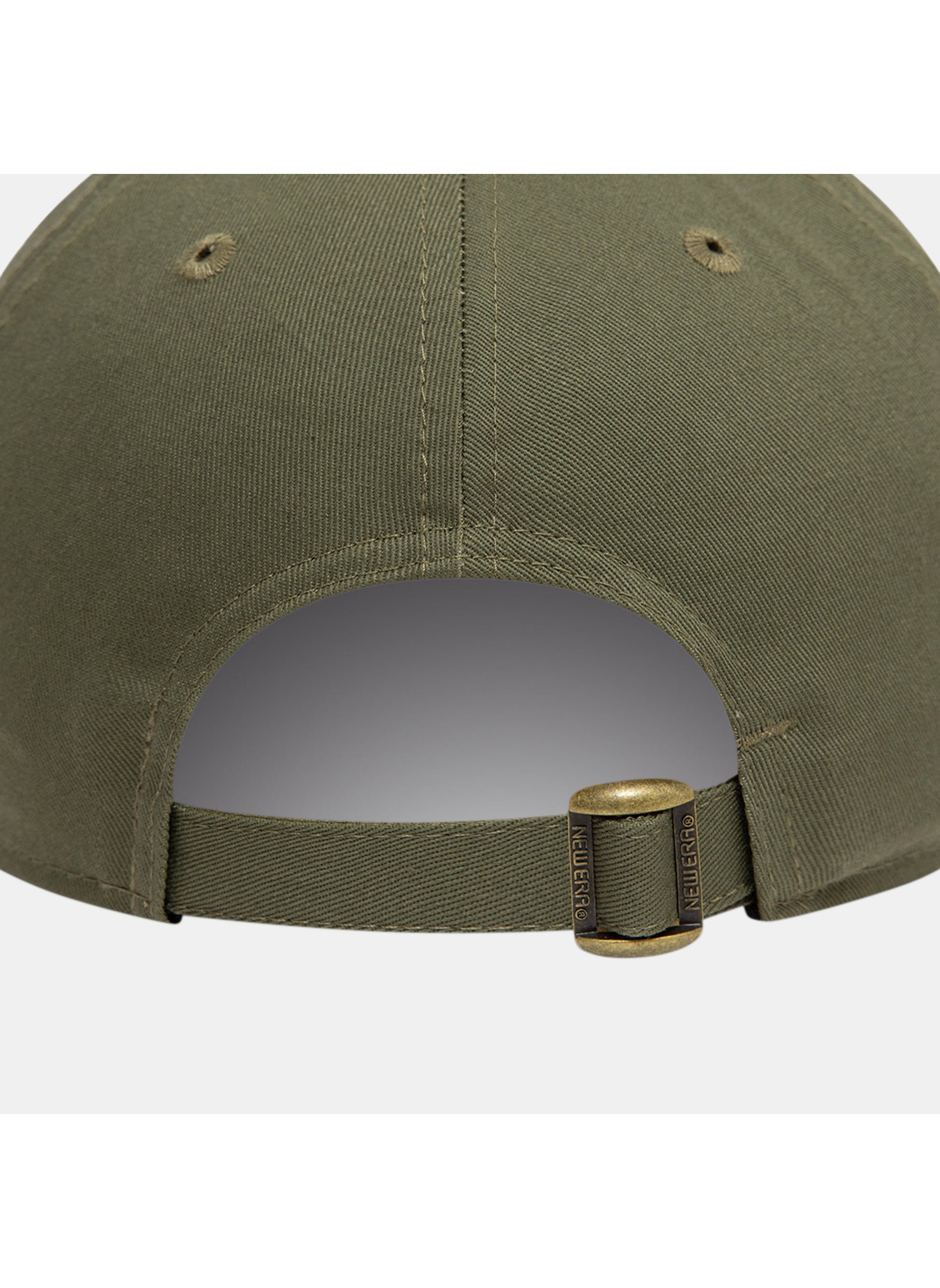 buy-new-era-men-s-badge-9forty-adjustable-cap_kvn