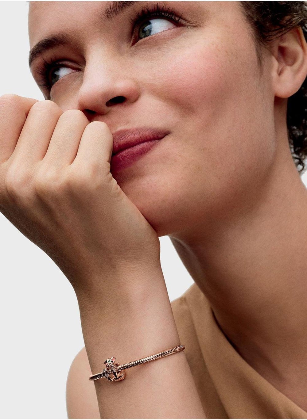 buy-pandora-disney-the-lion-king-nala-charm_2zv