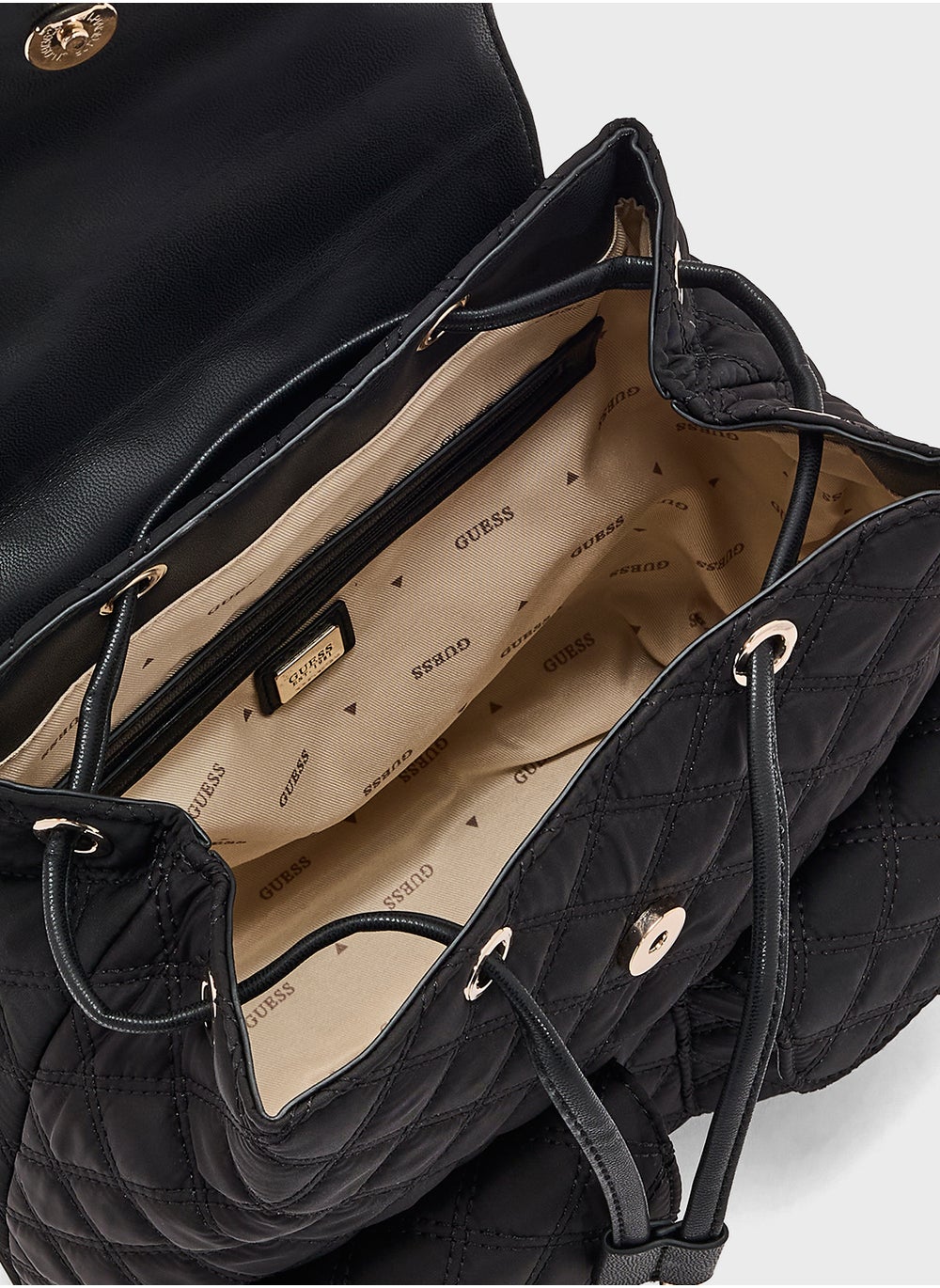 buy-guess-giully-ii-flap-backpack_trt
