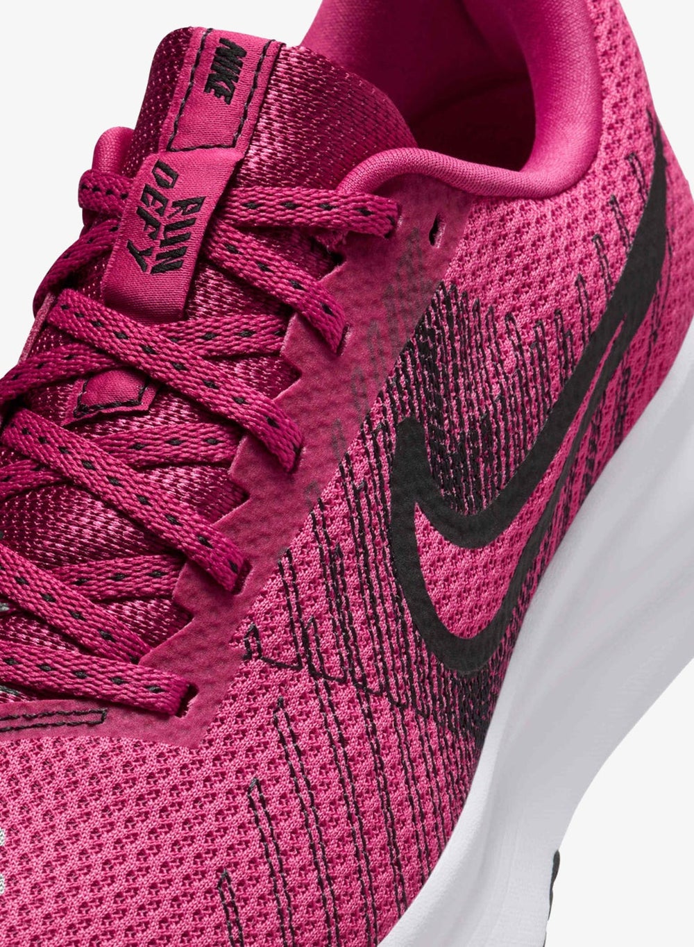 buy-nike-women-s-run-defy-road-running-shoes_ky4
