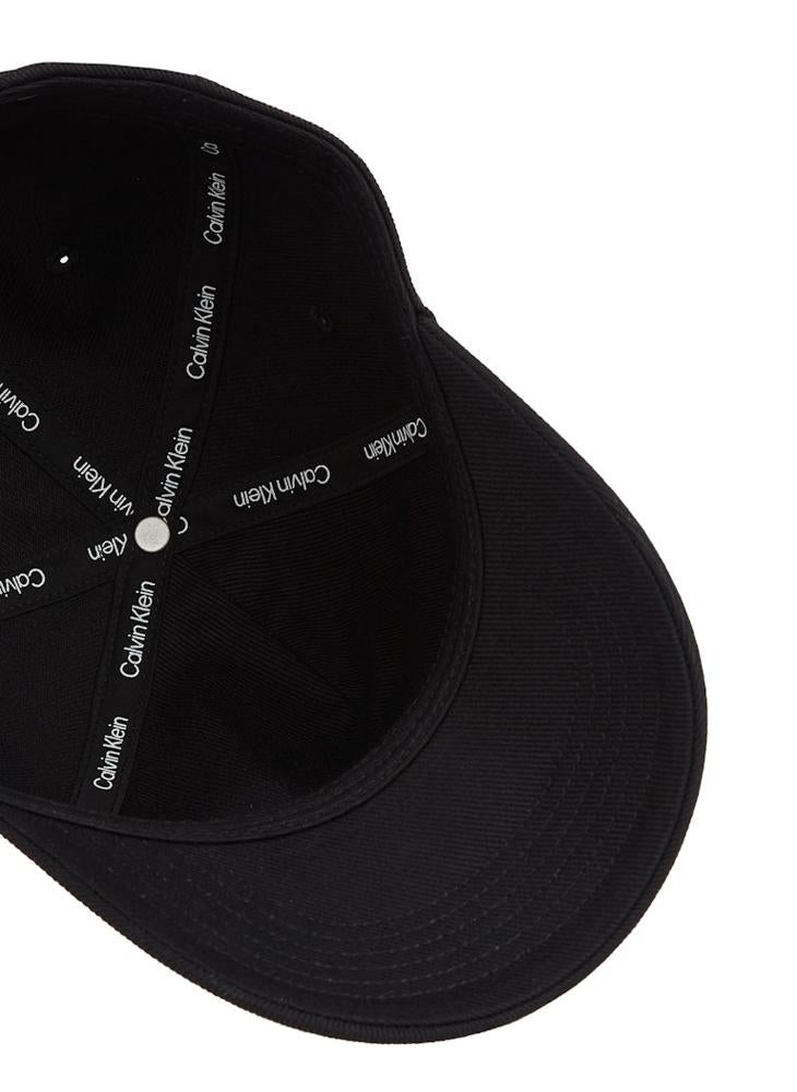 buy-calvin-klein-jeans-seasonal-printed-cap_k5q