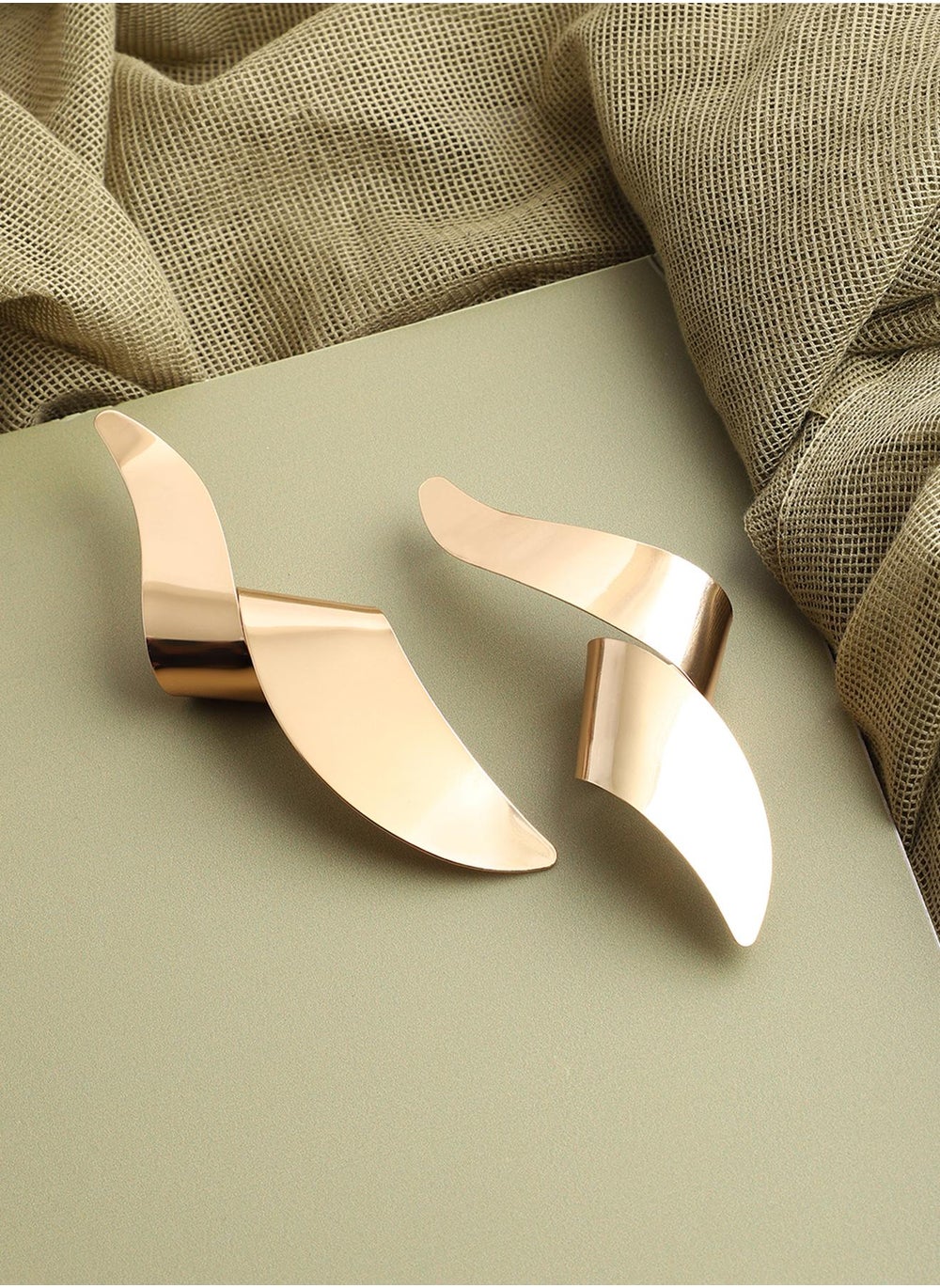 buy-sohi-party-drop-earrings_810