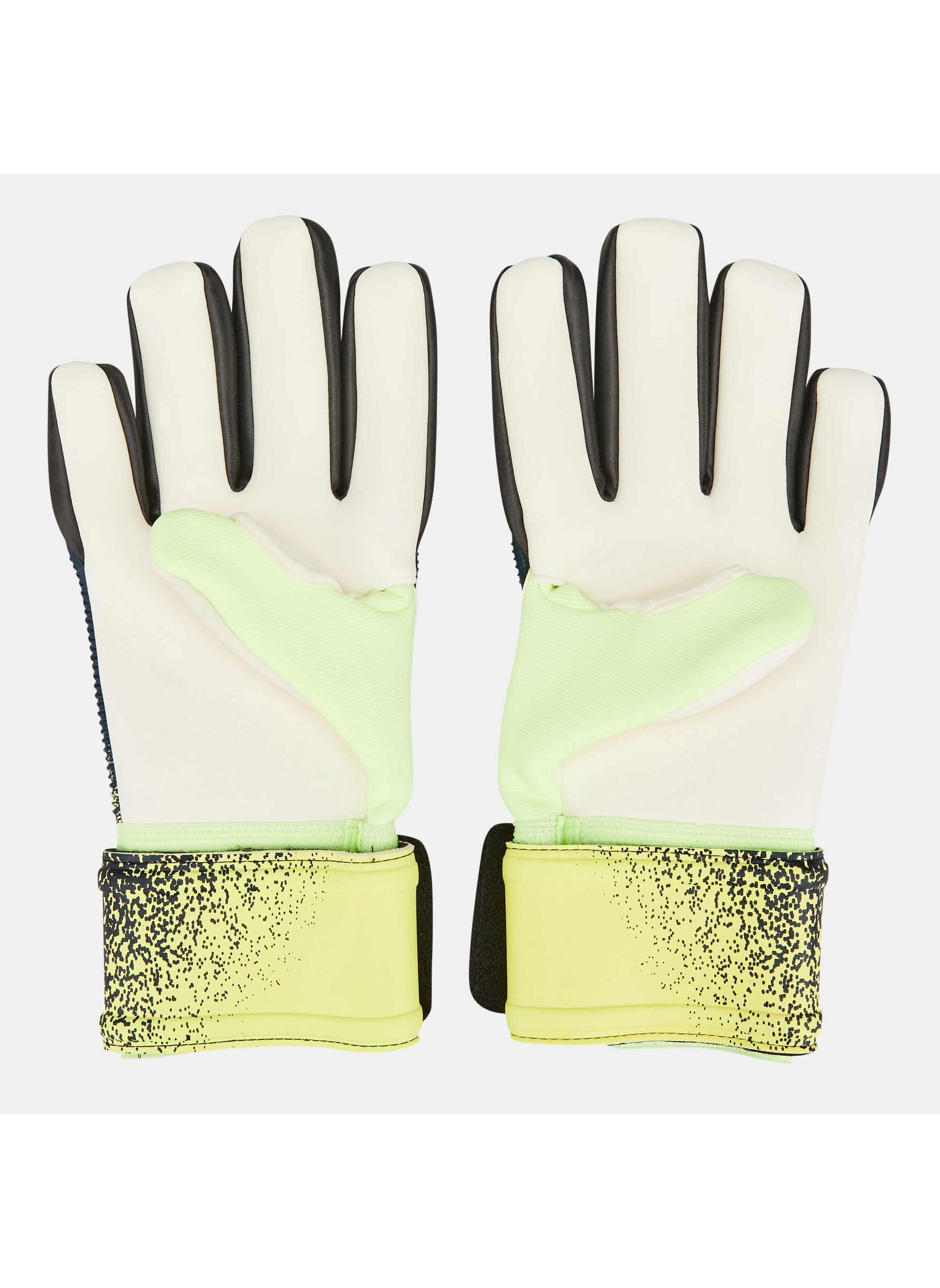 buy-puma-men-s-future-one-grip-3-nc-football-goalkeeper-gloves_74b