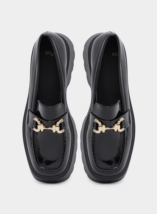 buy-styli-styli-women-black-patent-leather-look-loafers_a66