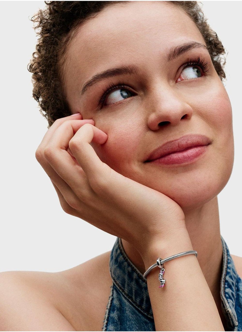 buy-pandora-disney-daisy-duck-dangle-charm_kr2