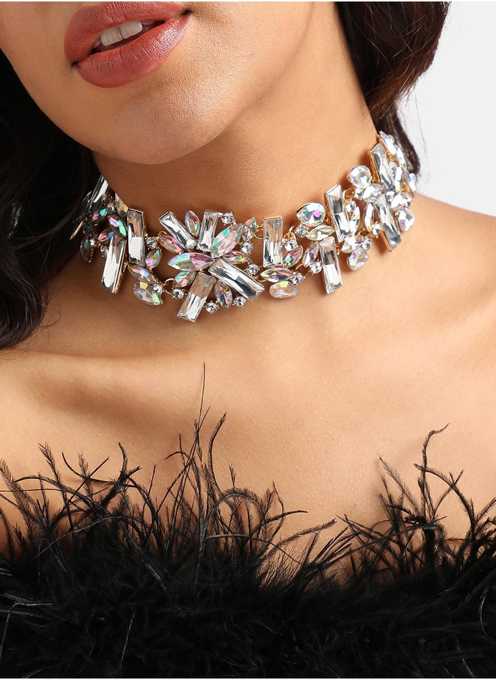 buy-sohi-chunky-crystal-choker-necklace_djo