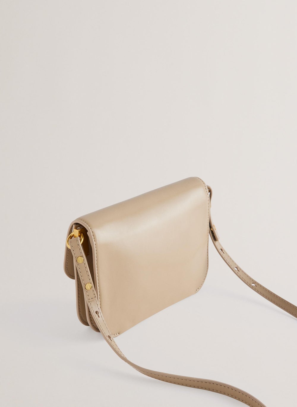 buy-ted-baker-flap-over-chain-detailed-crossbody_bo3
