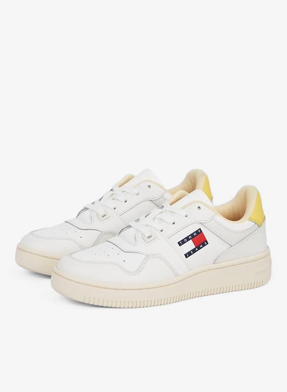 buy-tommy-jeans-retro-low-top-sneakers_xkb