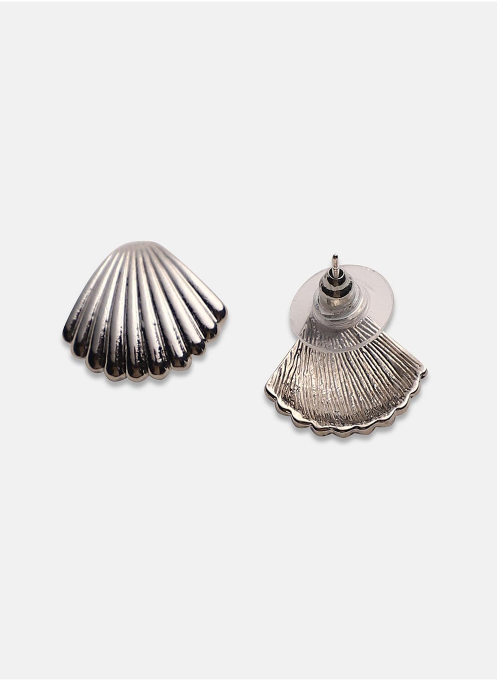 buy-sohi-seashell-stud-earrings_dli