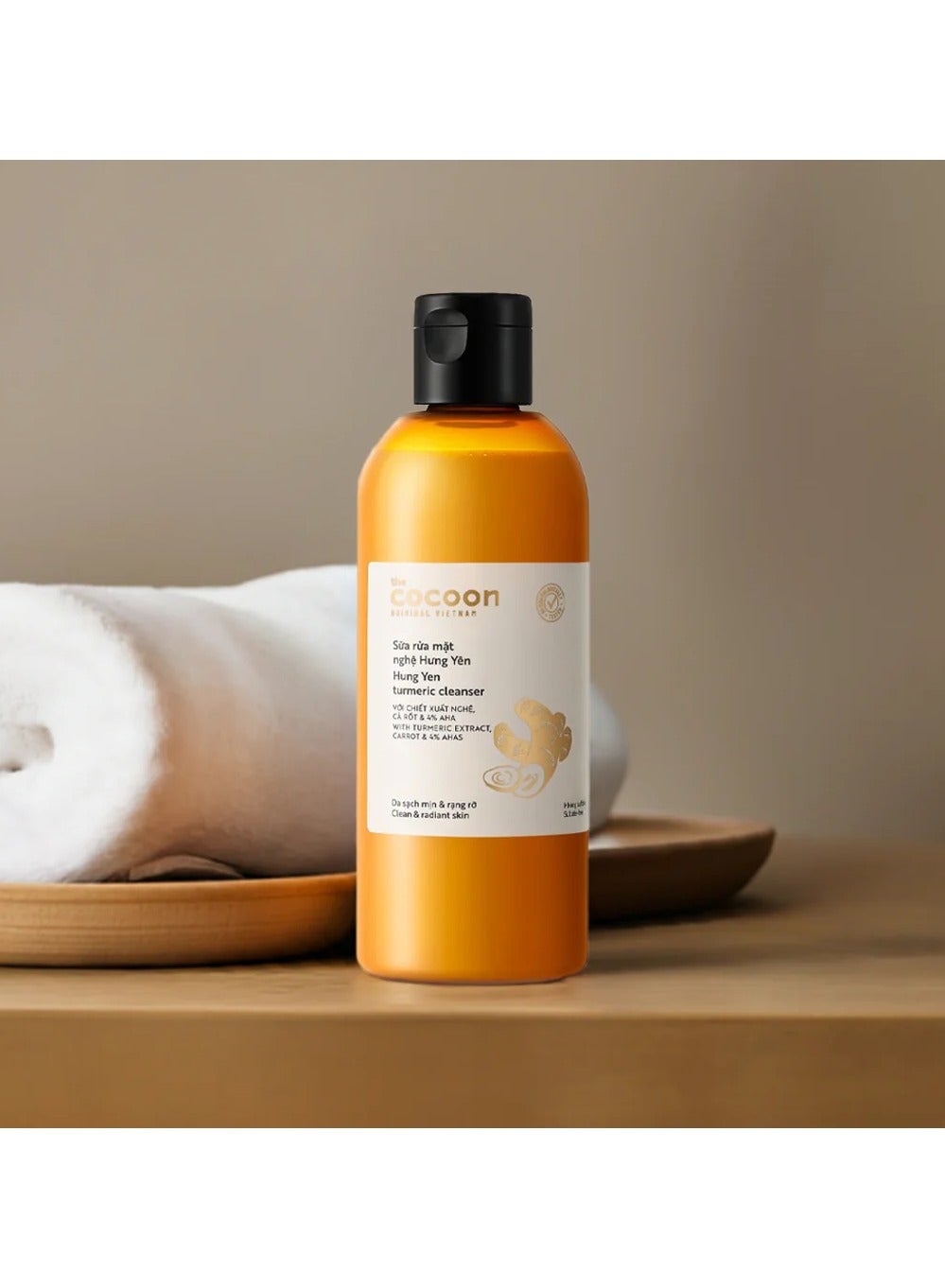 buy-the-cocoon-original-vietnam-turmeric-face-cleanser-140ml_eiy