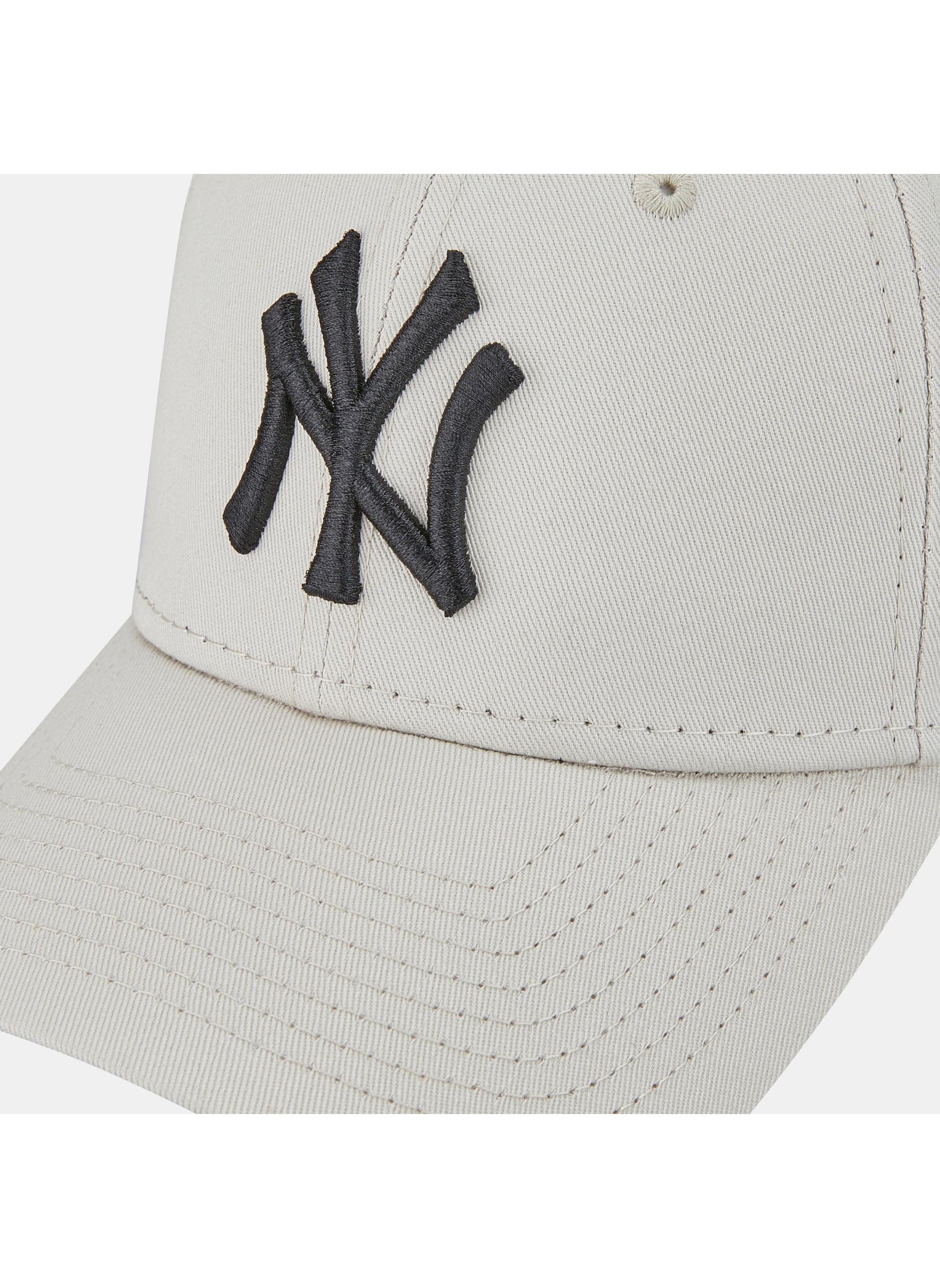 buy-new-era-men-s-mlb-new-york-yankees-essential-9forty-cap_r0r
