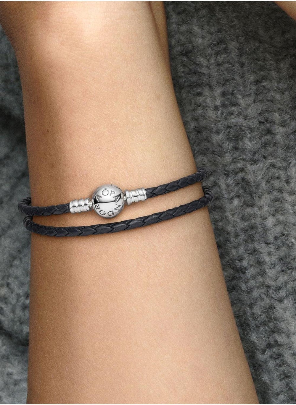 buy-pandora-pandora-moments-double-black-leather-bracelet_fbe