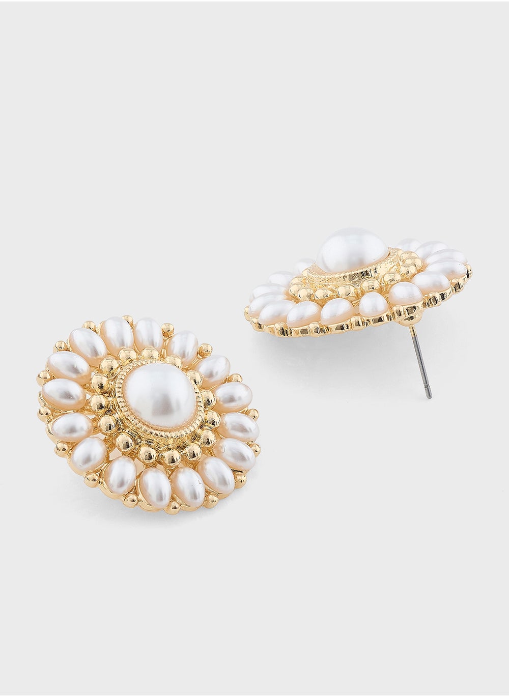 buy-khizana-pearl-floral-stud-earrings_4mi