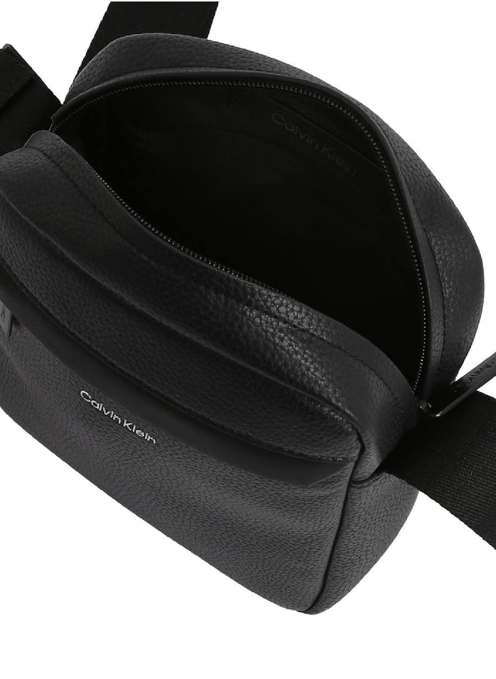 buy-calvin-klein-reporter-bag_87o