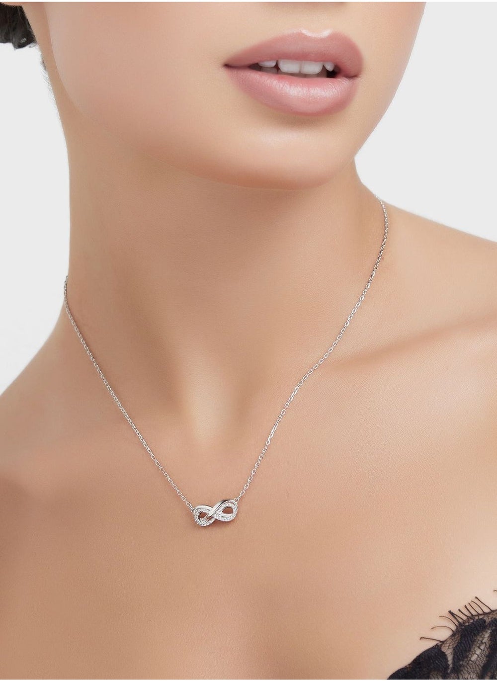 buy-swarovski-hyperbola-long-necklace_hzw