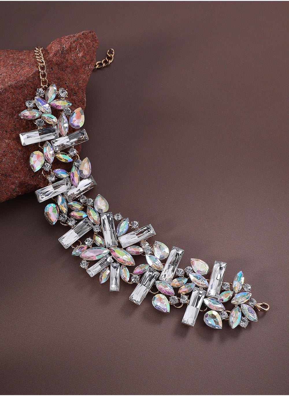 buy-sohi-chunky-crystal-choker-necklace_jae