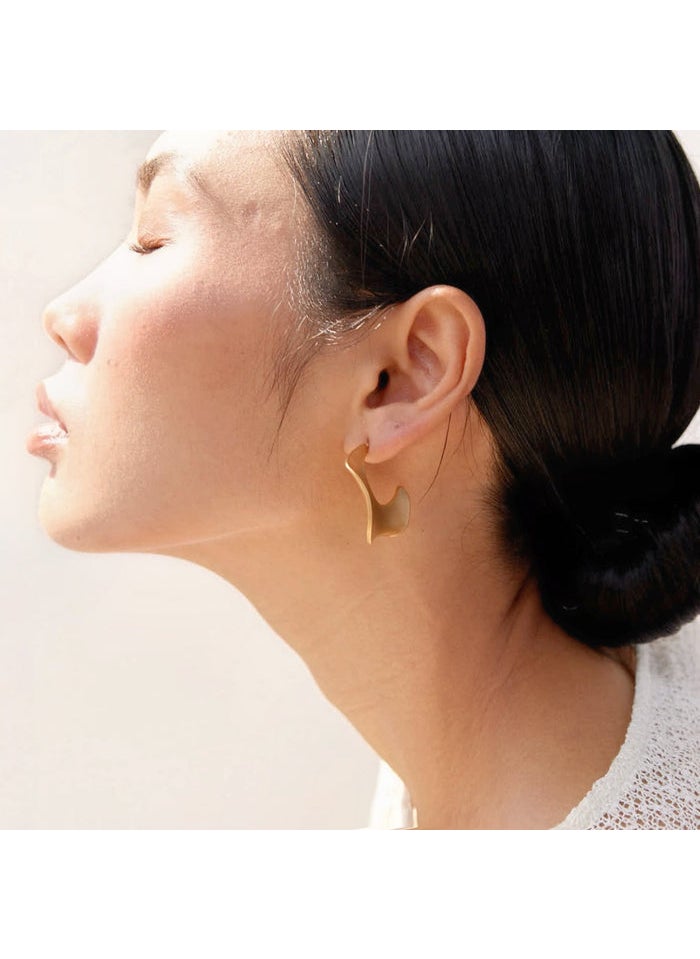 buy-noya-leila-sahara-earrings-18k-gold-plated_ct2