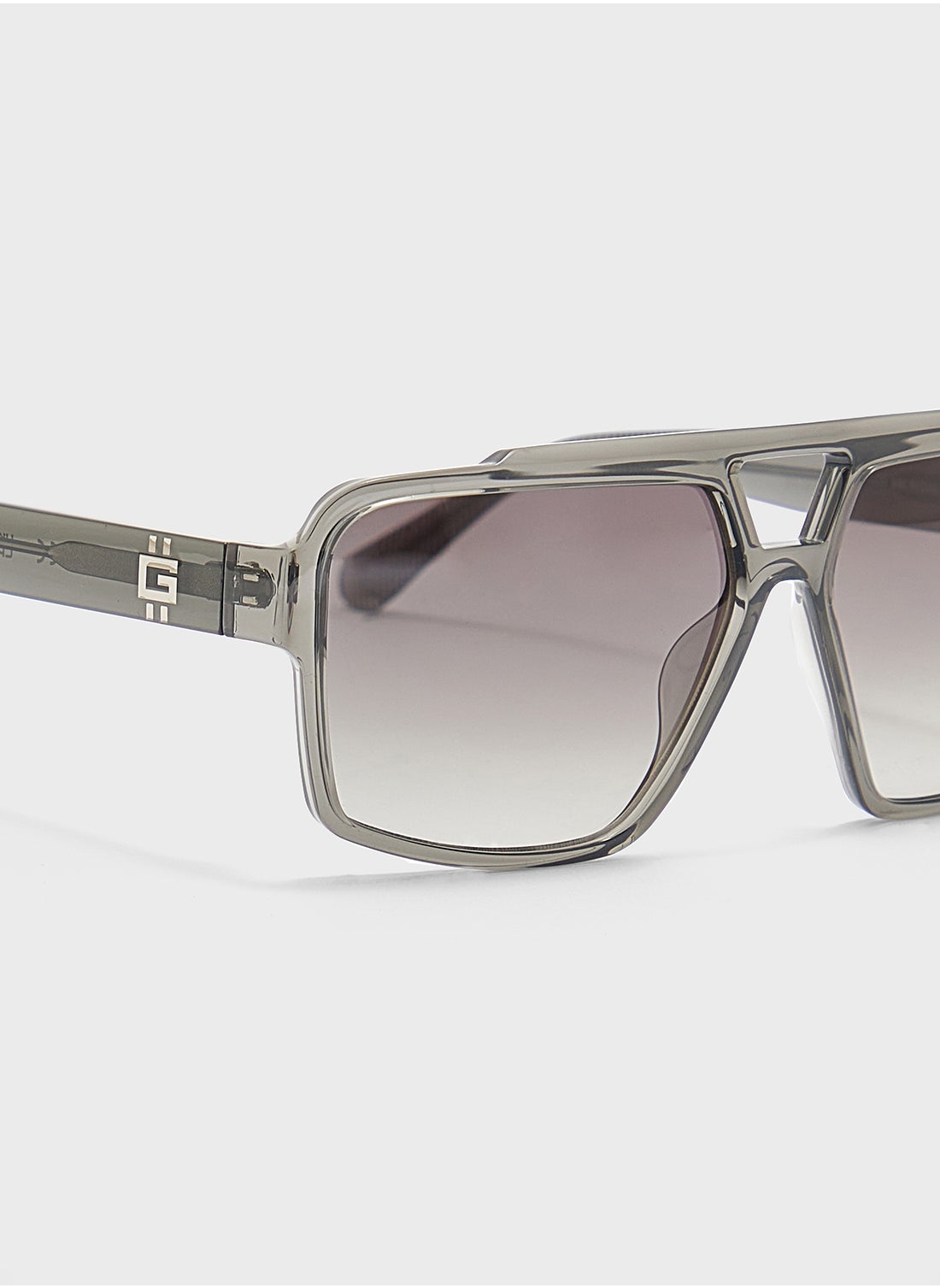 buy-guess-gu0022320b61-wayfarers-sunglasses_0j0