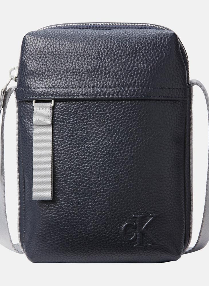 buy-calvin-klein-jeans-logo-cargo-reporter-bag_25v