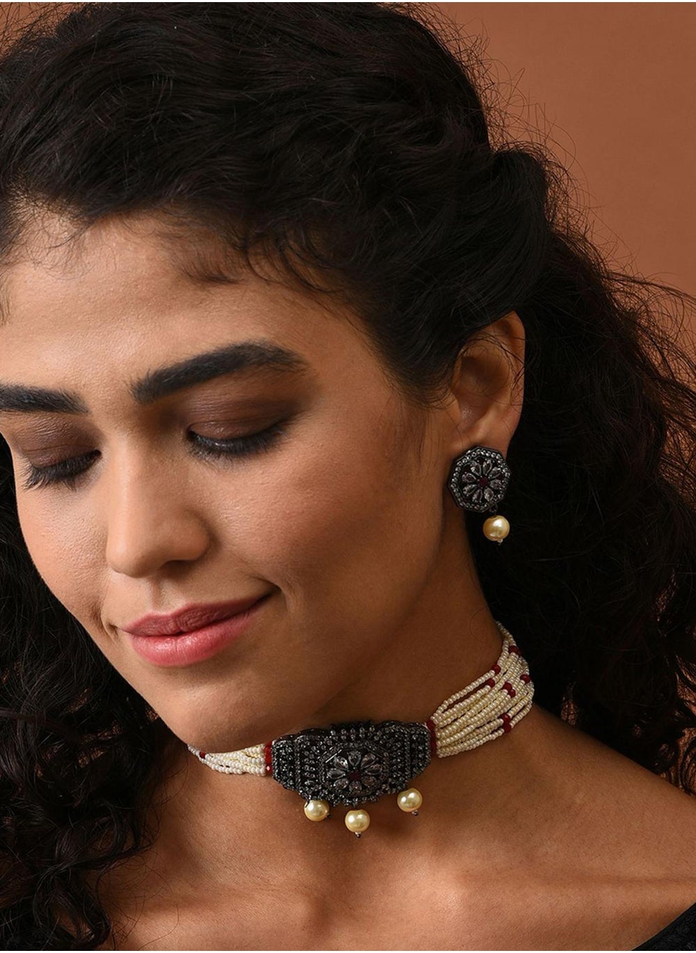 buy-sohi-beaded-oxidised-jewellery-set_ouo