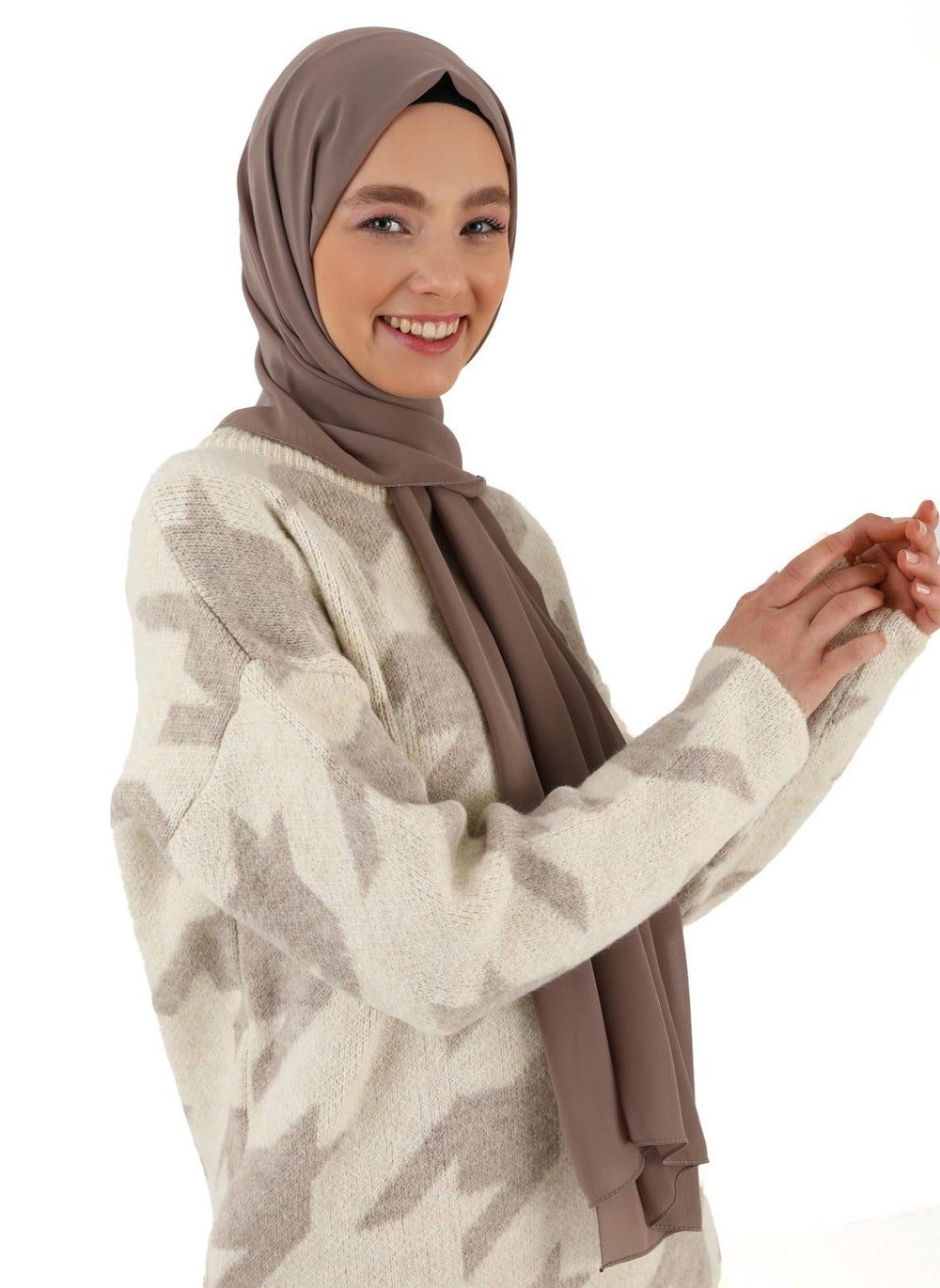 buy-tuva-shawl-by-modanisa-chiffon-shawl-dark-mink_in2