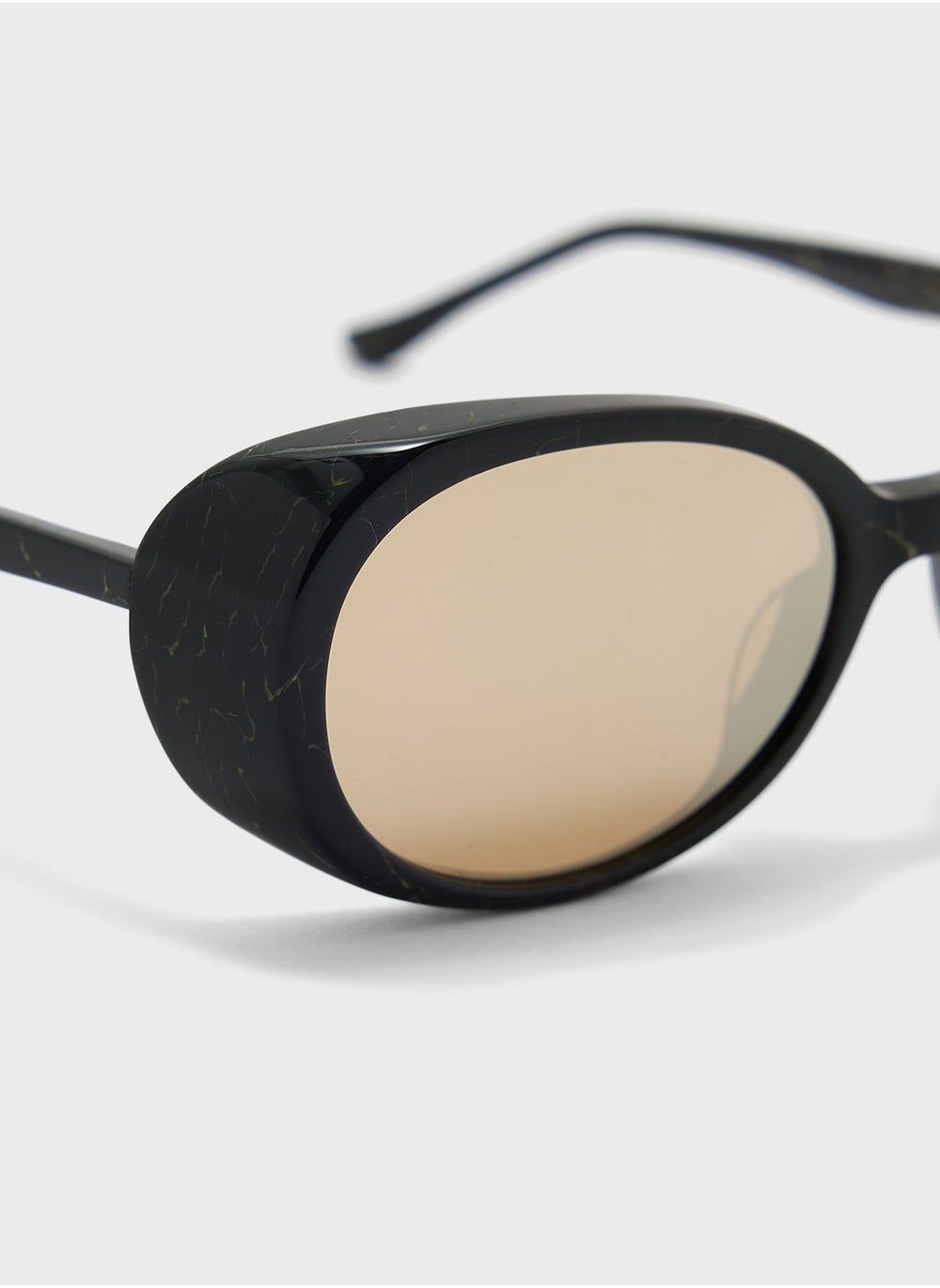 buy-donna-karan-oval-shape-sunglasses_ac1